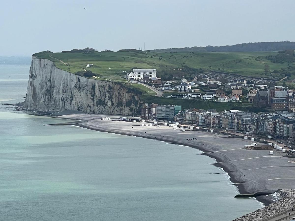 A 50m Reves Bleus Les Bains De * Mers-les-Bains